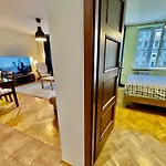 Raven Metro Fast Wifi 70'tv Netflix Hbomax Appletv Apartment
