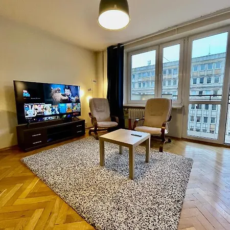 Raven Metro Fast Wifi 70'tv Netflix Hbomax Appletv Apartment