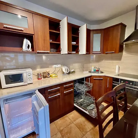 Raven Metro Fast Wifi 70'tv Netflix Hbomax Appletv Lägenhet