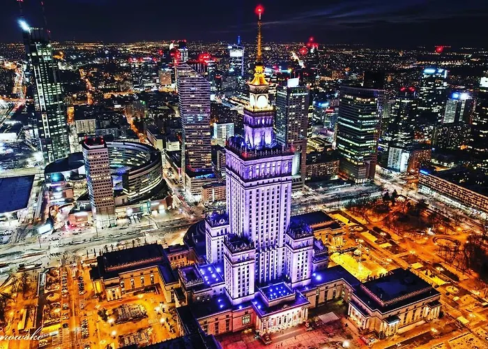 Apartment Raven Metro Fast Wifi 70'tv Netflix Hbomax Appletv