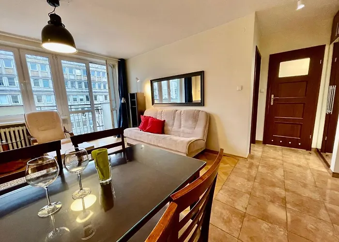 Apartment Raven Metro Fast Wifi 70'tv Netflix Hbomax Appletv *