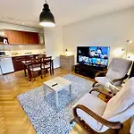 Raven Metro Fast Wifi 70'tv Netflix Hbomax Appletv Apartament *