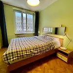 Apartament Raven Metro Fast Wifi 70'tv Netflix Hbomax Appletv